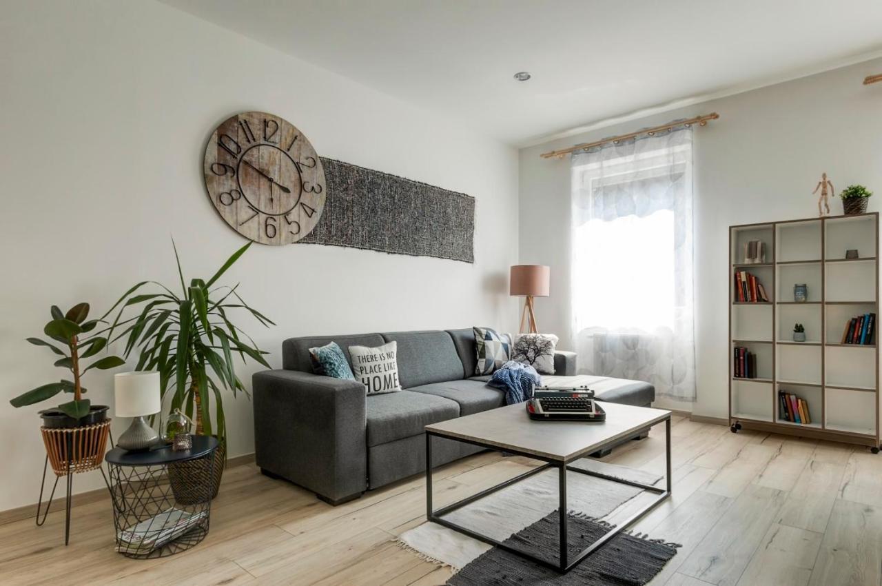 Atosland Apartment บูดาเปสต์ ภายนอก รูปภาพ