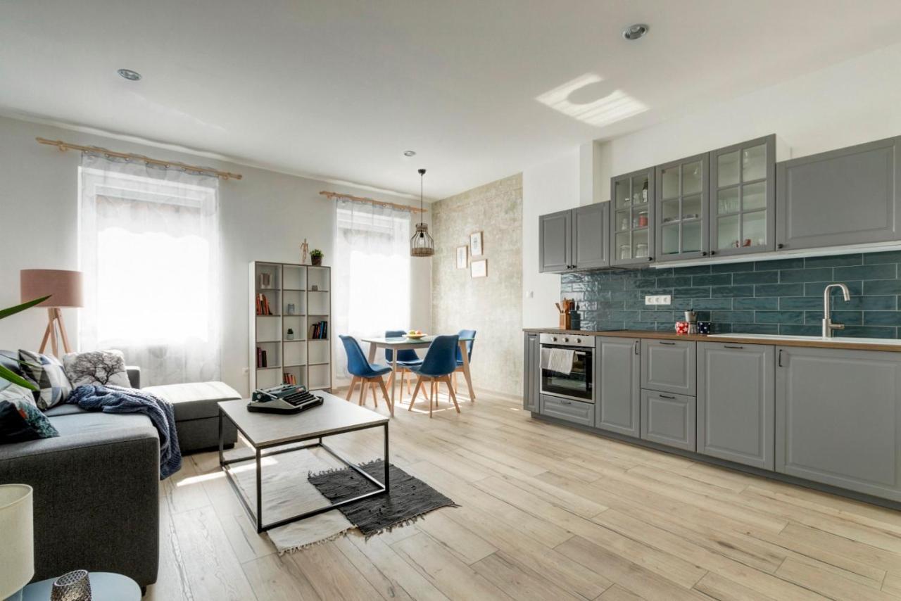 Atosland Apartment บูดาเปสต์ ภายนอก รูปภาพ