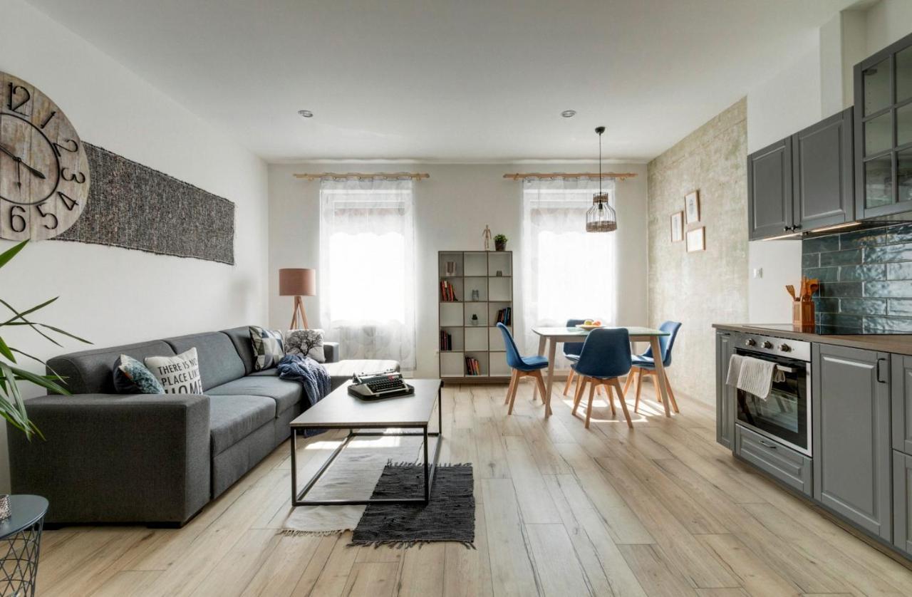 Atosland Apartment บูดาเปสต์ ภายนอก รูปภาพ